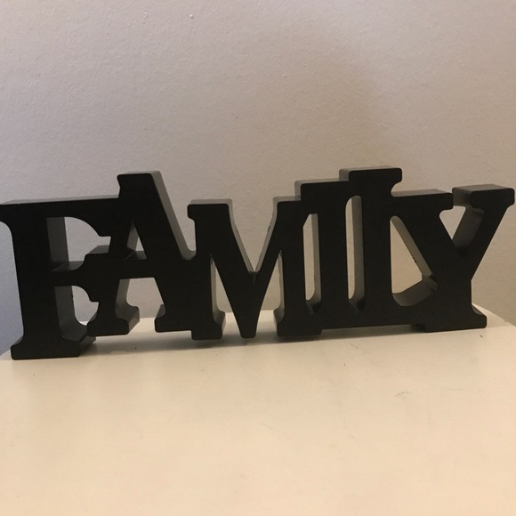 “Love” “Family” Plastic Wall Art - Picture 4 of 8